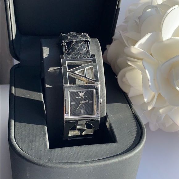 Emporio Armani women’s watch - Picture 2 of 8